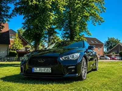 Gebraucht Infiniti Q50 Sport Tech 170 PS (125 kW) 2016 Violet Limousine