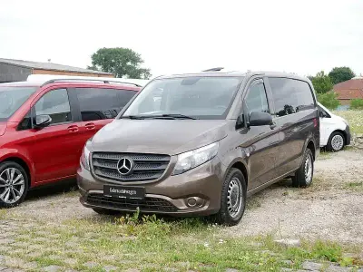 Gebraucht Mercedes Vito 190 PS (139 kW) 2017 Braun Van