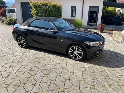 BMW 225