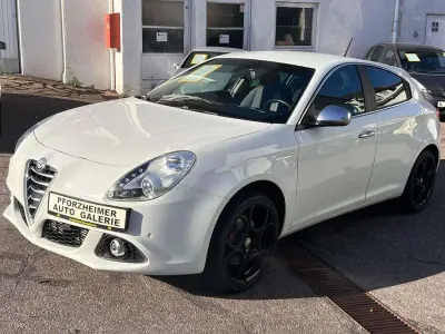 Gebraucht Alfa Romeo Giulietta Turismo 175 PS (128 kW) 2014 Colore esterno Kleinwagen