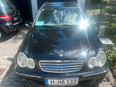 Gebraucht Mercedes C320 220 PS (161 kW) 2004 Schwarz Kombi