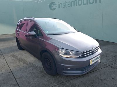 Grau Gebraucht 2019 VW Touran Comfortline Van / Kleinbus | 23.188 € (Fairer Preis)