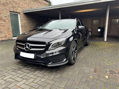 Schwarz Gebraucht 2015 Mercedes GLA250 AMG SUV | 16.800 € (Guter Preis)