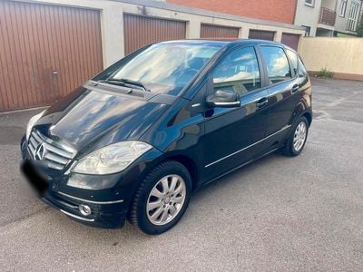 Usata Mercedes A160 Elegance 82 CV (60 kW) 2010 Nero Utilitaria