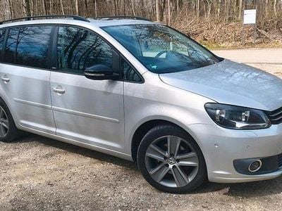 Gebraucht VW Touran Style 105 PS (77 kW) 2012 Silber Van / Kleinbus