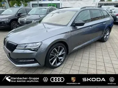 Gebraucht Skoda Superb SportLine 200 PS (147 kW) 2023 Graphitegrau metallic Kombi