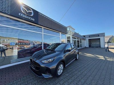 Grau Neu 2025 Mazda 2 Center-Line Limousine | 25.400 € (Etwas zu teuer)