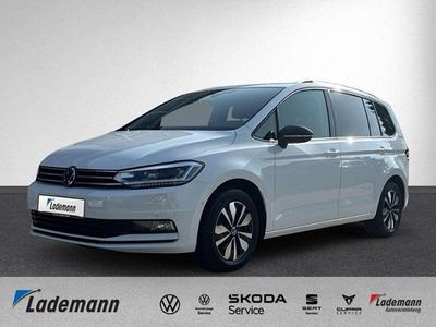 Pure white Gebraucht 2024 VW Touran Goal Van / Kleinbus | 38.924 € (Etwas zu teuer)