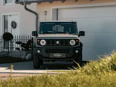Usata Suzuki Jimny Comfort+ 179 CV (131 kW) 2019 Grigio SUV