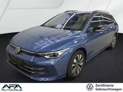 Gebraucht VW Golf VIII Goal 150 PS (110 kW) 2025 Blau Kombi