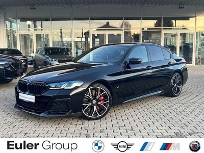 Black sapphire metallic Gebraucht 2022 BMW 550 M Sport Limousine | 55.977 € (Fairer Preis)