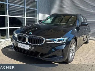 Gebraucht BMW 320 Performance 190 PS (139 kW) 2023 Schwarz Kombi