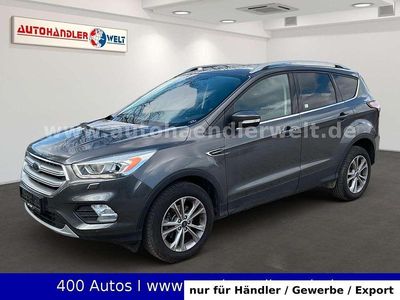 Gebraucht Ford Kuga Titanium 150 PS (110 kW) 2017 Grau SUV