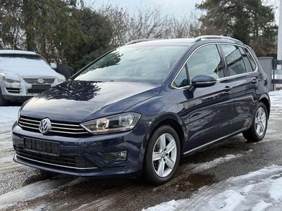 Blau Gebraucht 2015 VW Golf Sportsvan Highline Van / Kleinbus | 10.666 € (Superpreis)