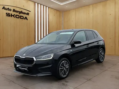 Gebraucht Skoda Fabia Tour 66 PS (48 kW) 2022 Schwarzmagic perleffekt Kleinwagen