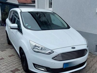 Weiß Gebraucht 2016 Ford Grand C-Max Titanium Van / Kleinbus | 7.300 € (Guter Preis)