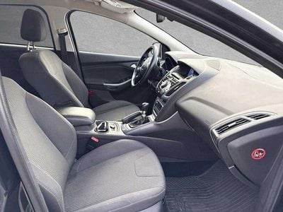 Gebraucht Ford Focus ST 250 PS (183 kW) 2013 Weiß Kombi