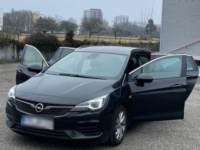 Schwarz Gebraucht 2021 Opel Astra Kombi | 8.900 € (Fairer Preis)