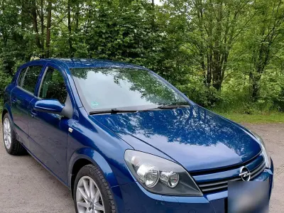 Gebraucht Opel Astra 100 PS (73 kW) 2004 Blau Limousine