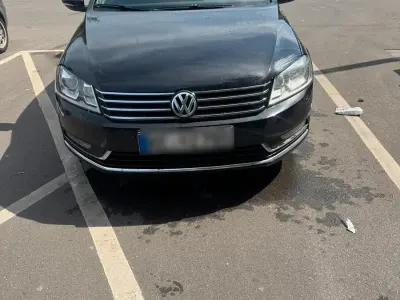Usata VW Passat 140 CV (102 kW) 2011 Nero Station wagon