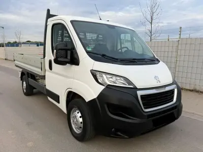 Gebraucht Peugeot Boxer 110 PS (80 kW) 2019 Weiß Van