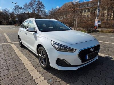 Second-hand Hyundai i30 Style 140 CP (102 kW) 2020 Alb Break