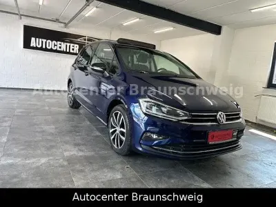 Gebraucht VW Golf VII IQ Drive 131 PS (96 kW) 2019 Blau Limousine