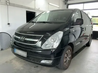 Gebraucht Hyundai H-1 Premium 170 PS (125 kW) 2011 Schwarz Van / Kleinbus