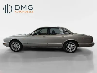 Gebraucht Jaguar XJ8 Executive 237 PS (174 kW) 1999 Silber Limousine