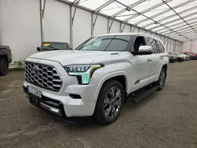 Neu Toyota Sequoia T1 435 PS (319 kW) 2026 Weiß SUV