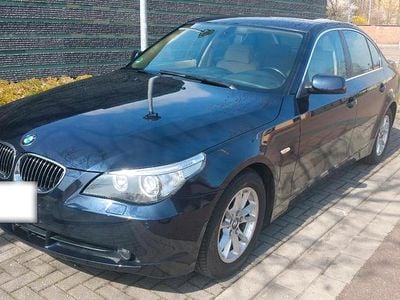 Second-hand BMW 523 177 CP (130 kW) 2006 Albastru Berlinǎ