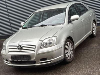 Gebraucht Toyota Avensis Sol 129 PS (94 kW) 2004 Silber Kleinwagen