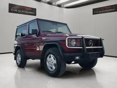 Używany Mercedes G300 113 KM (83 kW) 1991 Czerwony SUV