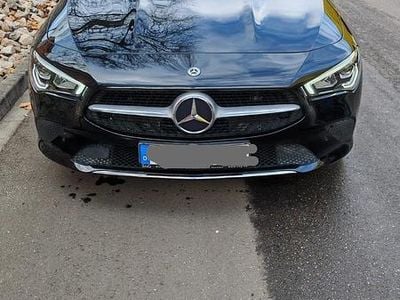 Mercedes CLA200