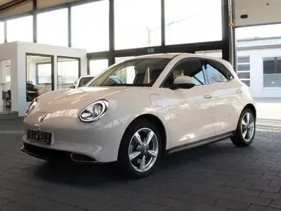 Usata Ora 03 125 kW (171 CV) 2023 Beige Utilitaria