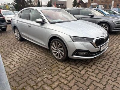 Gebraucht Skoda Octavia Style 204 PS (150 kW) 2025 Silber Limousine