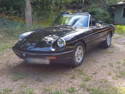 Gebraucht Alfa Romeo Spider 115 PS (84 kW) 1989 Schwarz Cabrio