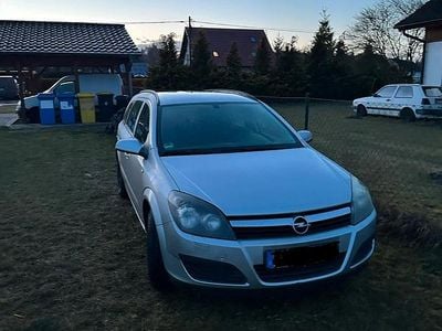 Gebraucht Opel Astra 90 PS (66 kW) 2006 Silber Kombi