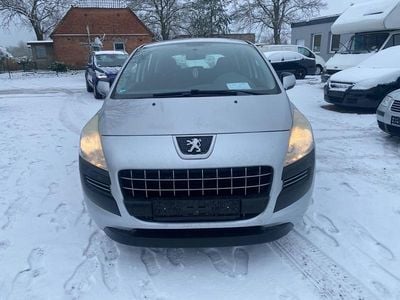 Gebraucht Peugeot 3008 Access 120 PS (88 kW) 2012 Silber Kombi