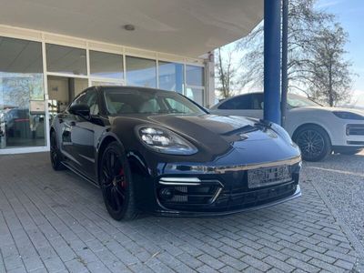Porsche Panamera 4S