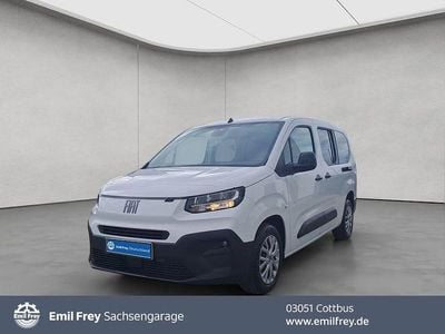 Neu Fiat Doblò 131 PS (96 kW) 2025 Weiß Van / Kleinbus