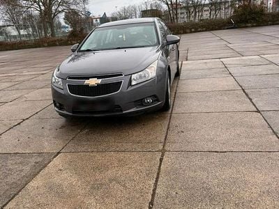 Gebraucht Chevrolet Cruze 141 PS (103 kW) 2012 Grau Limousine