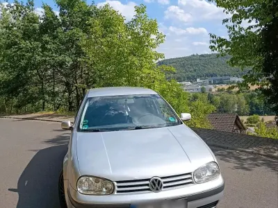 Gebraucht VW Golf IV 101 PS (74 kW) 2002 Kleinwagen