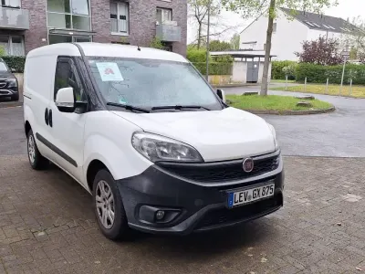 Gebraucht Fiat Doblò 90 PS (66 kW) 2015 Weiß Van / Kleinbus