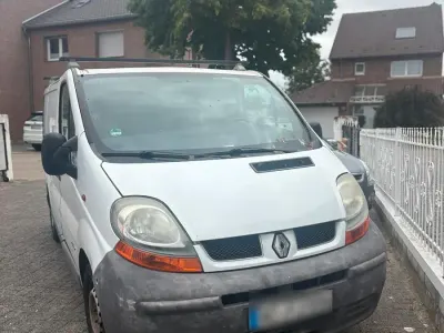 Gebraucht Renault Trafic 100 PS (73 kW) 2005 Weiß Van / Kleinbus