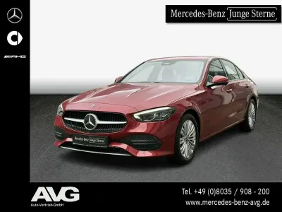 Gebraucht Mercedes C200 204 PS (150 kW) 2023 Rot Limousine