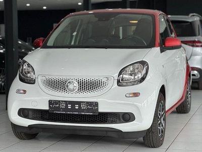 Gebraucht Smart ForFour Passion 71 PS (52 kW) 2016 Karosserie in white Kleinwagen