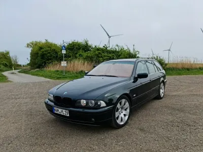 Gebraucht BMW 530 Exclusive 193 PS (141 kW) 2001 Grün Kombi