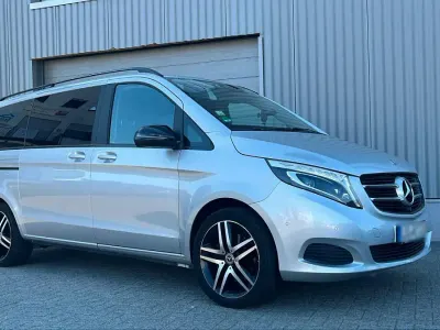 Gebraucht Mercedes V250 Avantgarde 190 PS (139 kW) 2018 Silber Van / Kleinbus