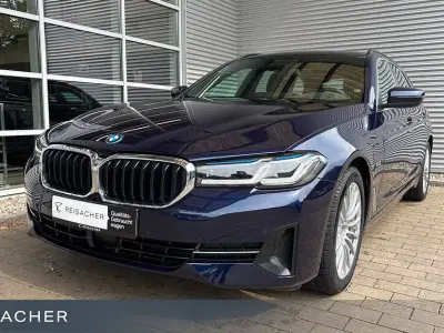 Gebraucht BMW 530e 184 PS (135 kW) 2023 Blau Limousine